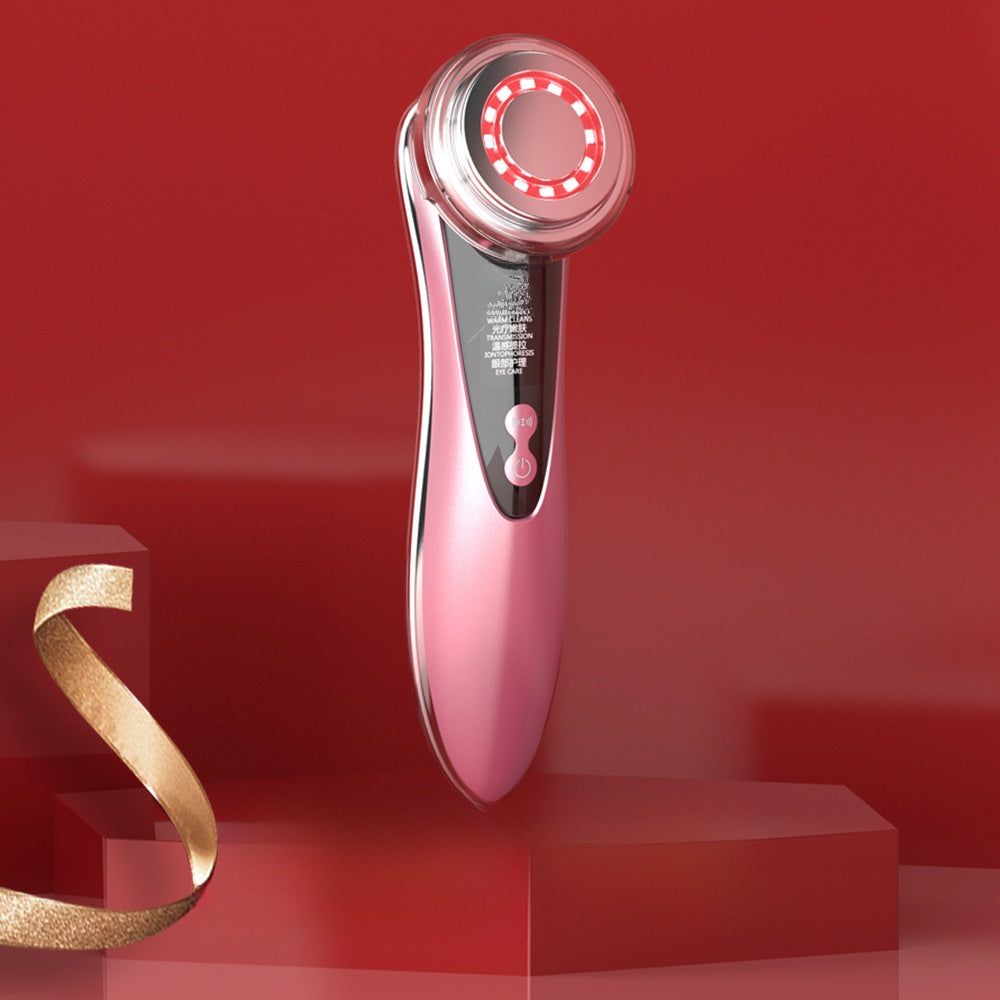 The beauty device cleans the face