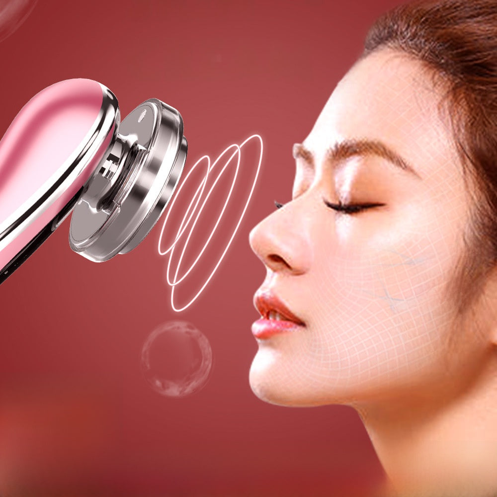 The beauty device cleans the face