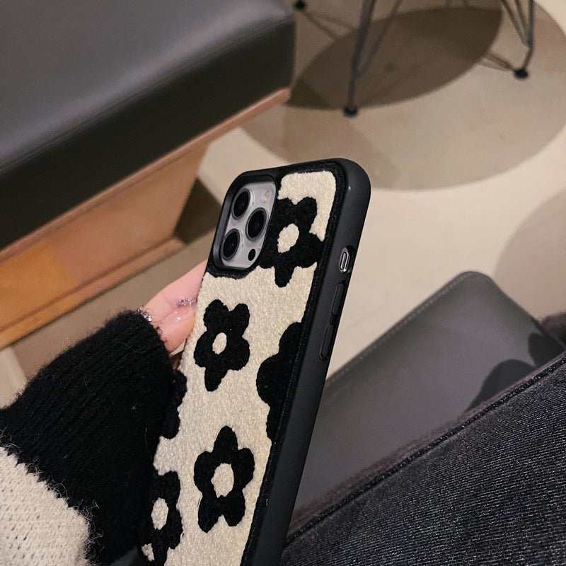 Plush Flowers Are Suitable For Ladies Autumn And Winter Mobile Phone Cases - Lumitria