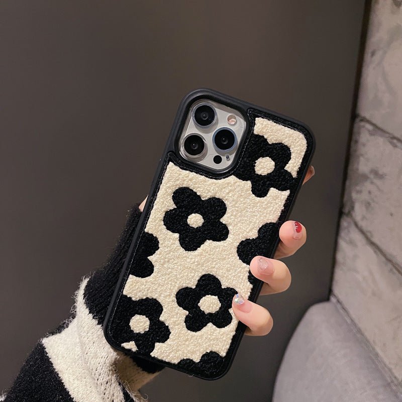 Plush Flowers Are Suitable For Ladies Autumn And Winter Mobile Phone Cases - Lumitria